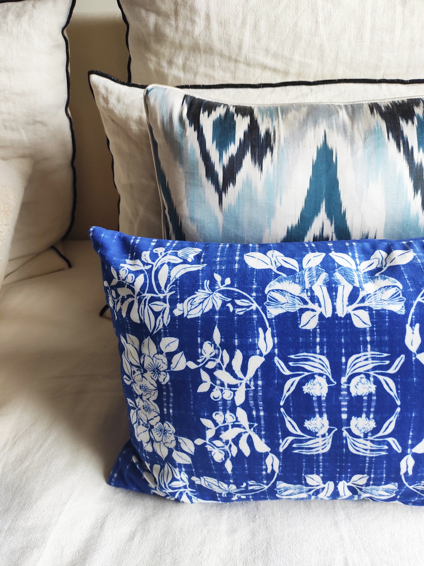 Housse de coussin Antic Blossom Outremer