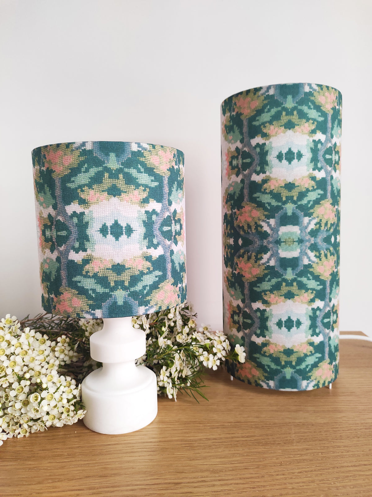 Deux lampes Tapestry I pied en albatre